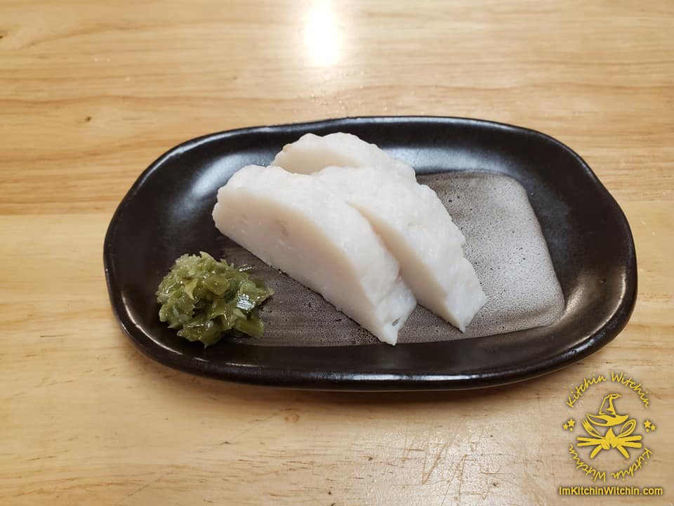 Preparing for New Year's dish I: Fish cake from scratch Image / かまぼこ作り：かまぼこ板から！ 画像